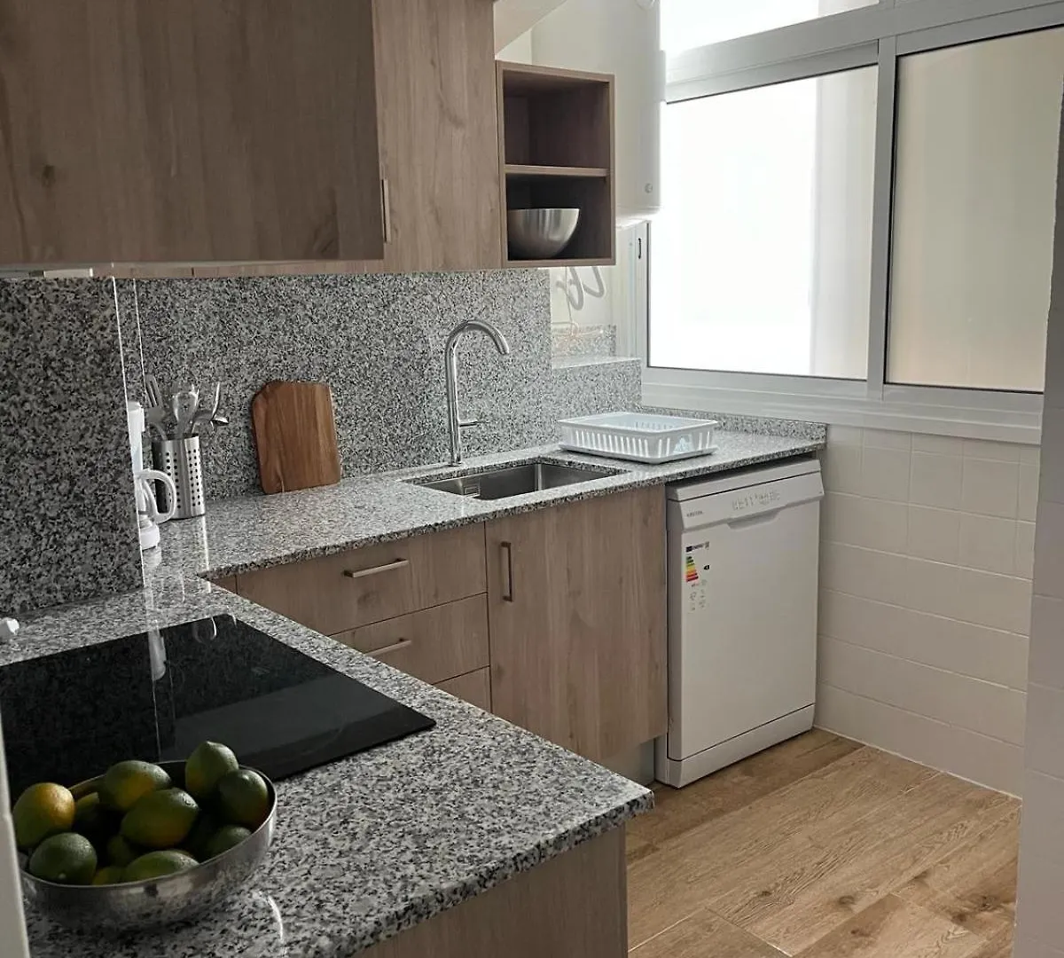 公寓 Apartamento - Wifi Free - Piscina - 50 M Playa 萨洛